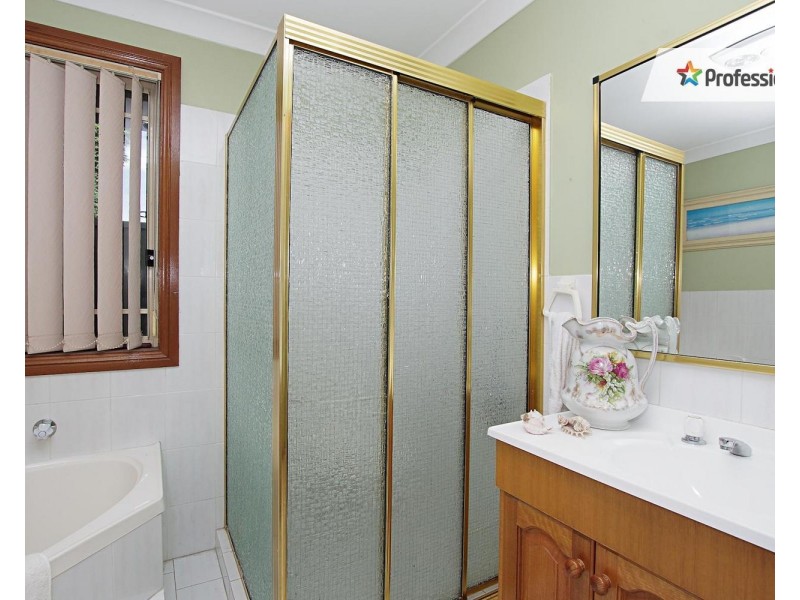 8/21 Condello Crescent, Edensor Park NSW 2176