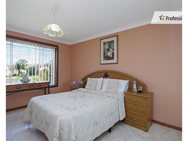 8/21 Condello Crescent, Edensor Park NSW 2176
