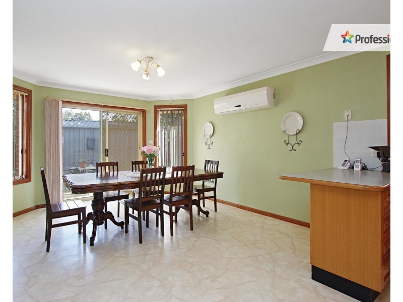 8/21 Condello Crescent, Edensor Park NSW 2176