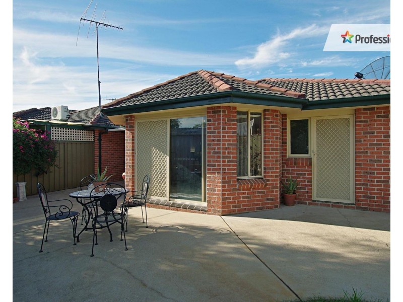 8/21 Condello Crescent, Edensor Park NSW 2176