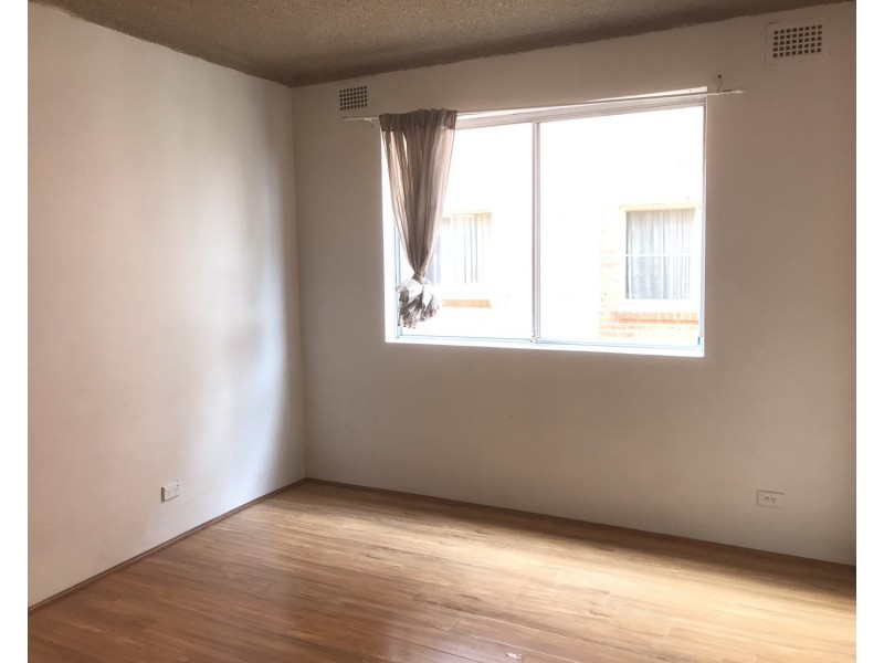 1/50 Wrentmore Street, Fairfield NSW 2165