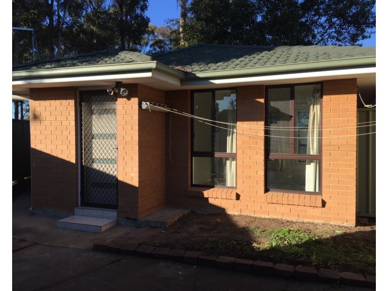 10A Kemmel Close, Bossley Park NSW 2176