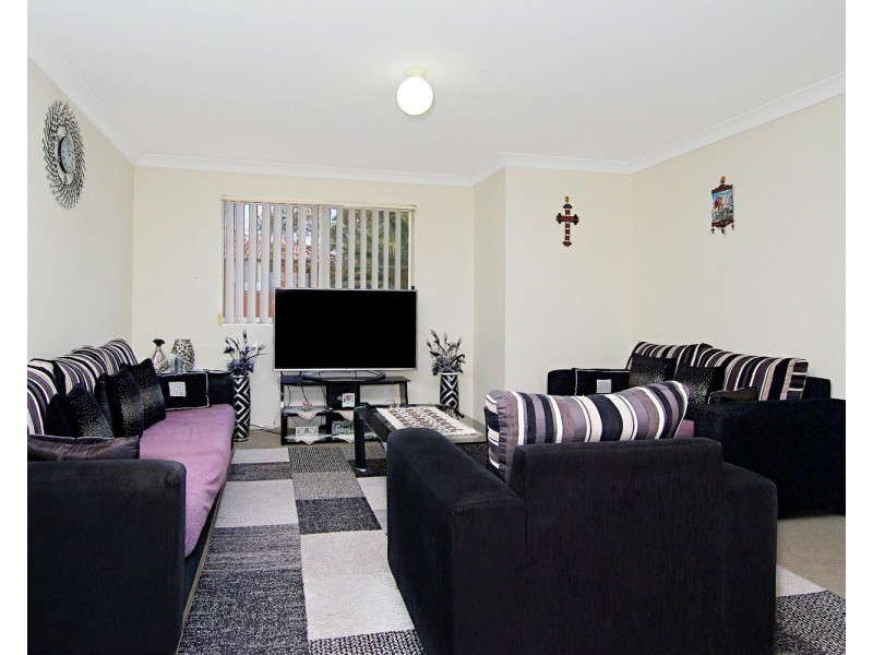 8/64 Nelson Street, Fairfield NSW 2165