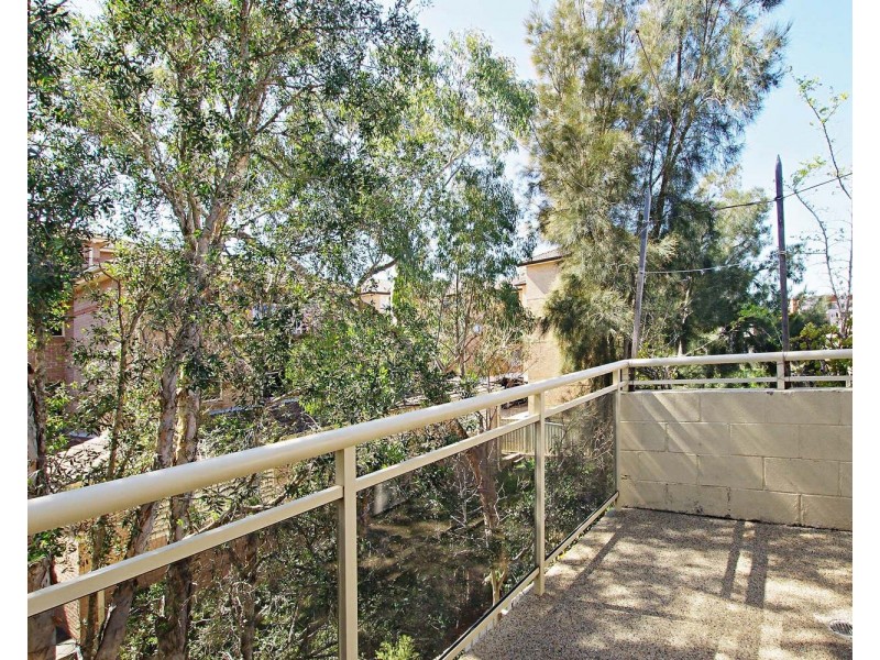 8/64 Nelson Street, Fairfield NSW 2165