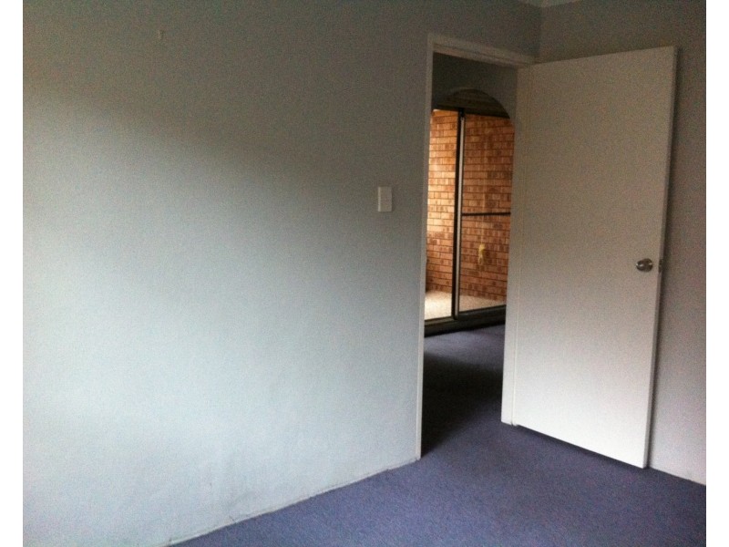 2/8-10 Wrentmore street Street, Fairfield NSW 2165