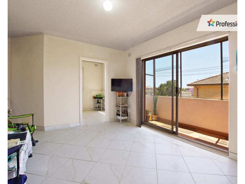 3/7 Lackey Street, Fairfield NSW 2165