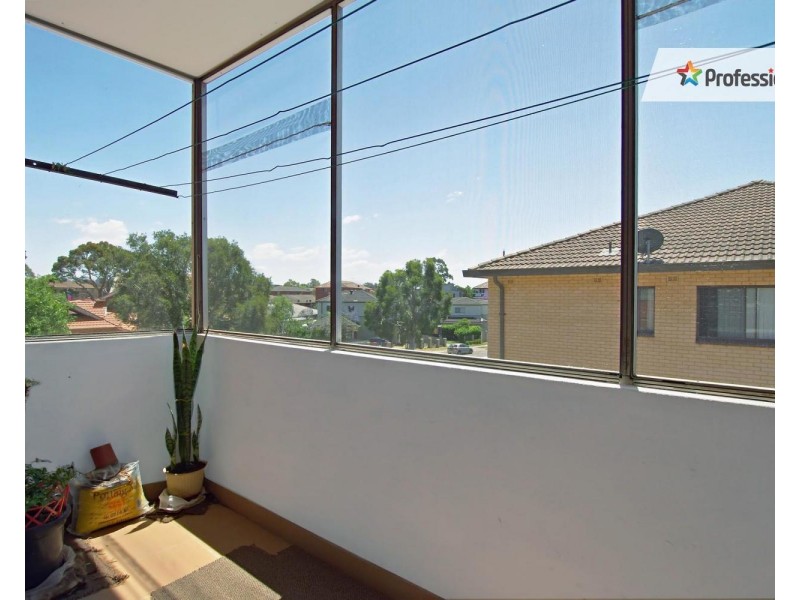 3/7 Lackey Street, Fairfield NSW 2165