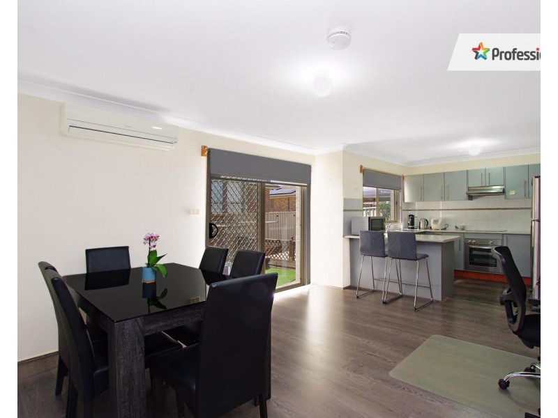 1/5 Gilmore Road, Casula NSW 2170