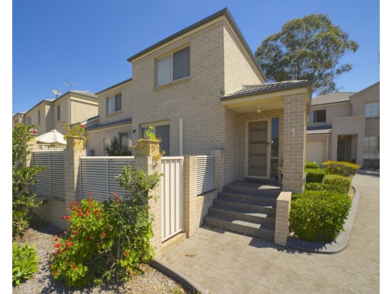 1/5 Gilmore Road, Casula NSW 2170