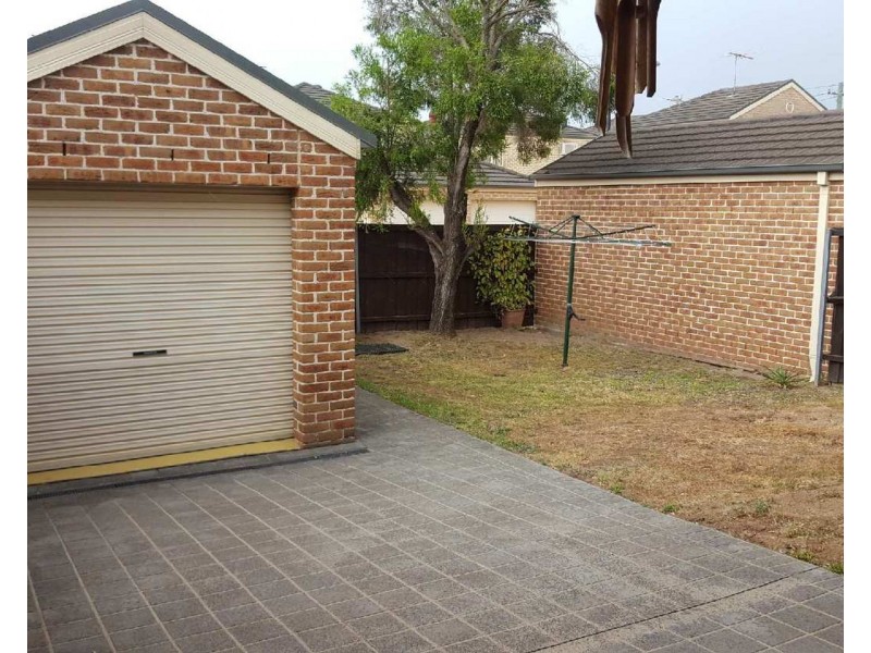 10 Peppercorn Avenue, Fairfield East NSW 2165