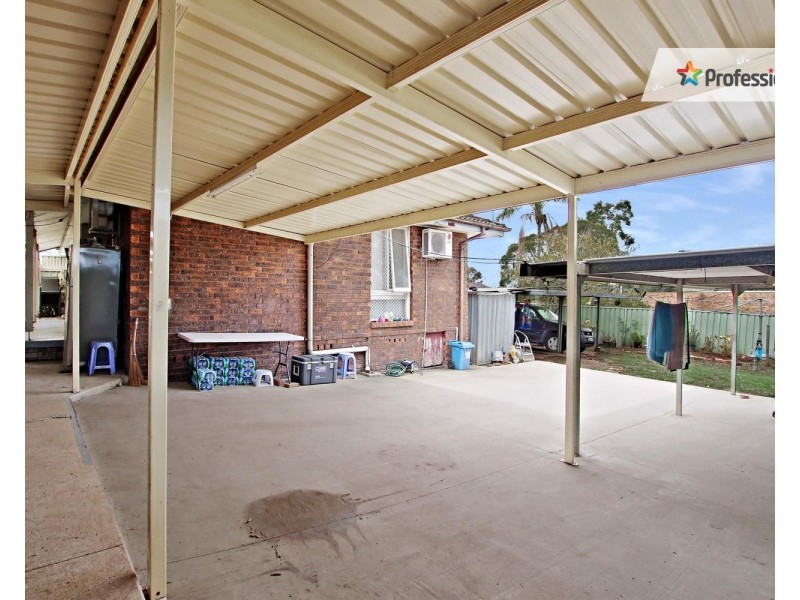 8 Steele Place, Bonnyrigg NSW 2177