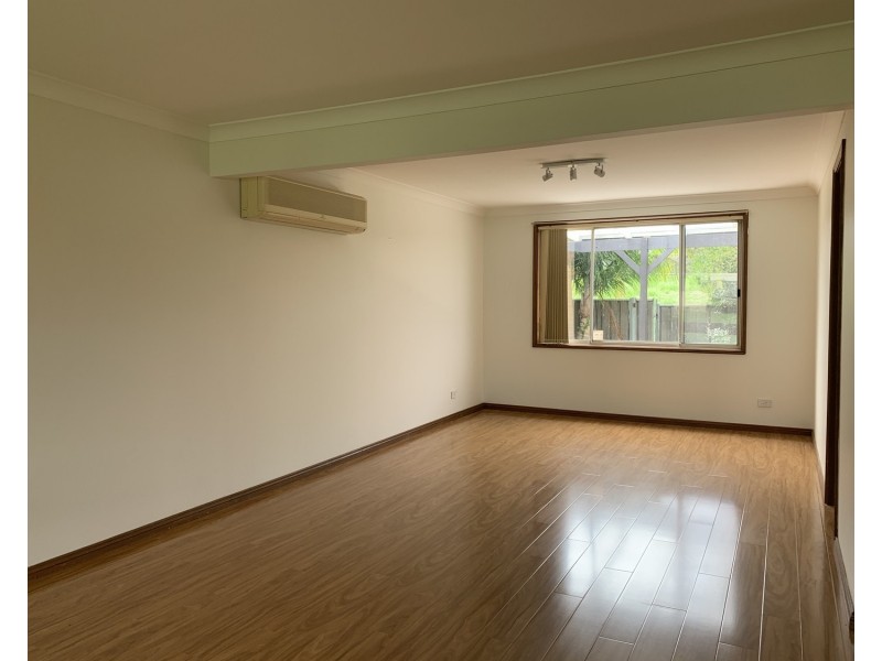 35 Holbrook Street, Bossley Park NSW 2176