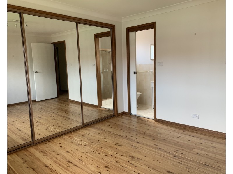 35 Holbrook Street, Bossley Park NSW 2176