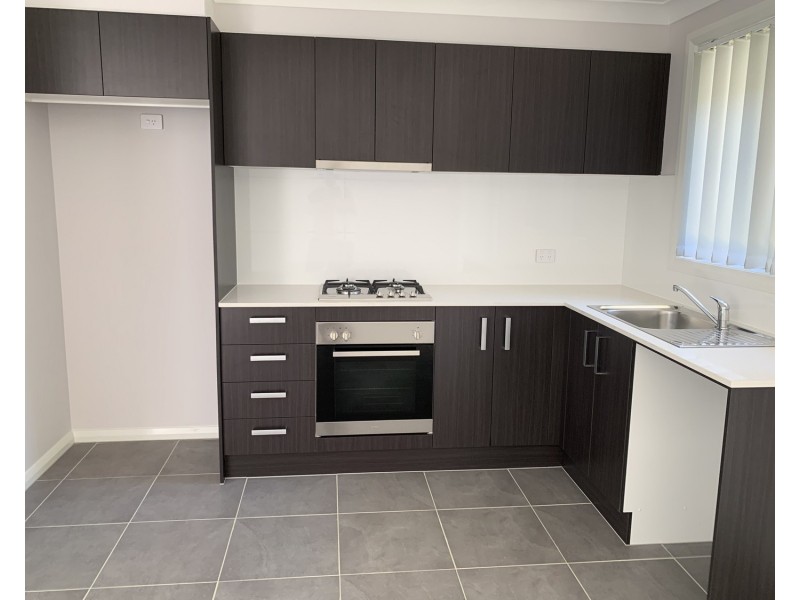 32A Hebe Terrace, Glenfield NSW 2167