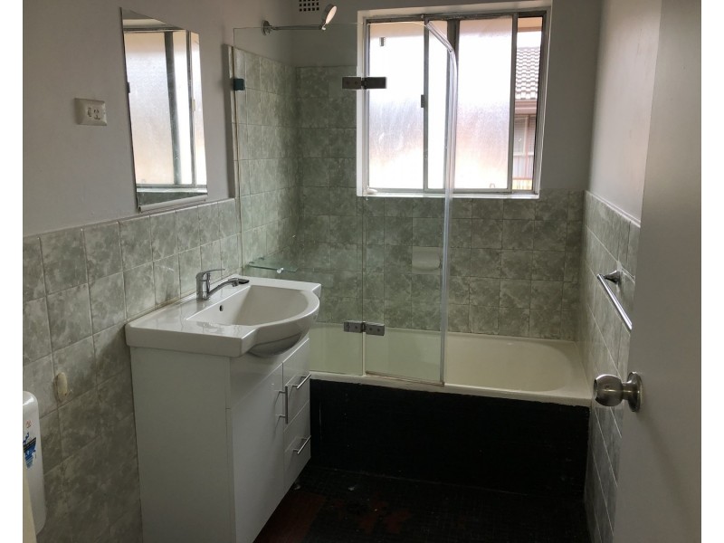 8/80 Harris Street, Fairfield NSW 2165