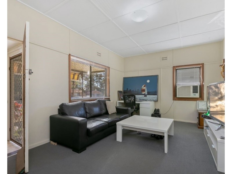 4 Morse Street, Fairfield East NSW 2165
