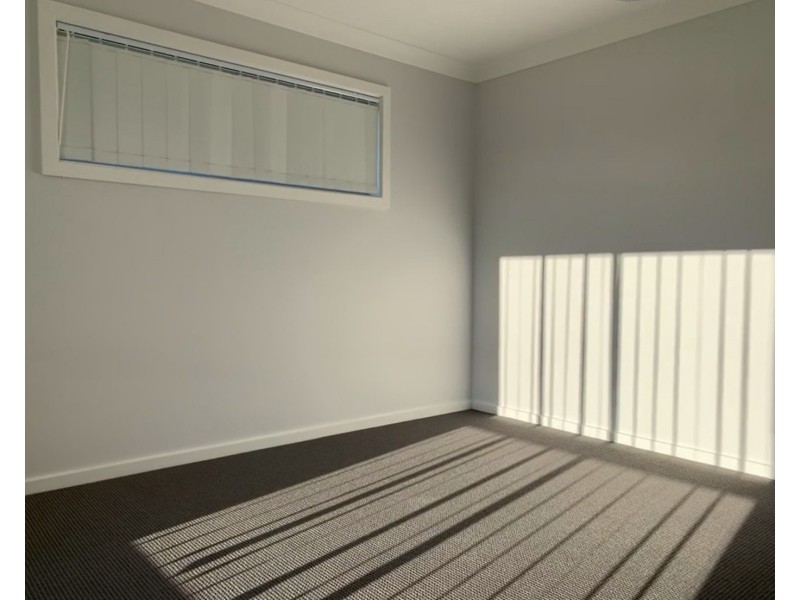 47 Sawsedge Avenue, Denham Court NSW 2565