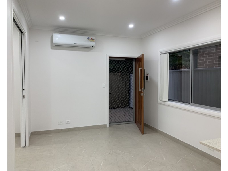 23A  Craig Street, Smithfield NSW 2164