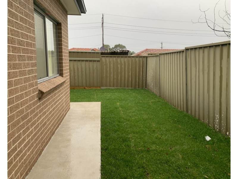 23A  Craig Street, Smithfield NSW 2164