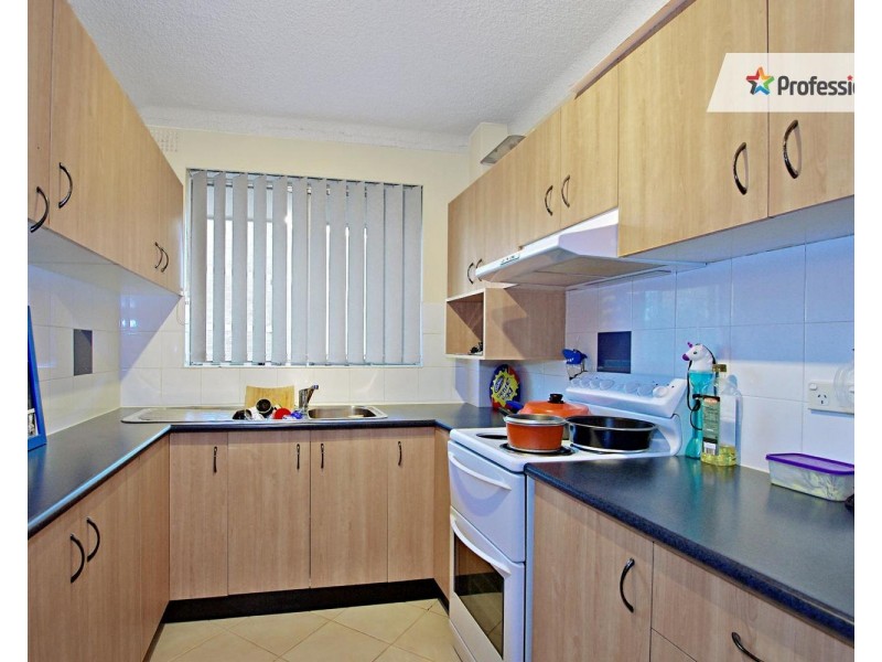15/192 Sandal Crescent, Carramar NSW 2163