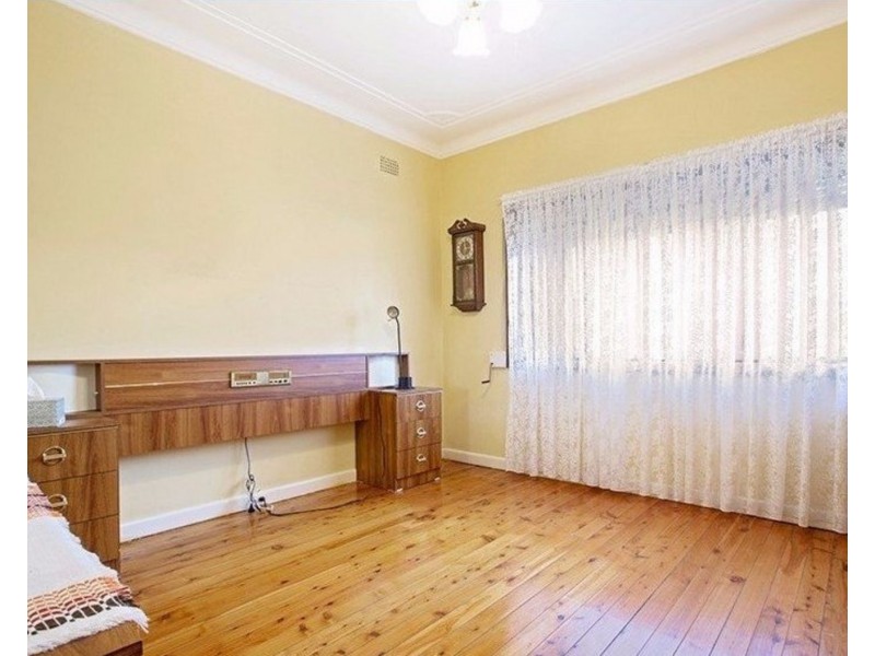 15 Allenby Street, Canley Heights NSW 2166