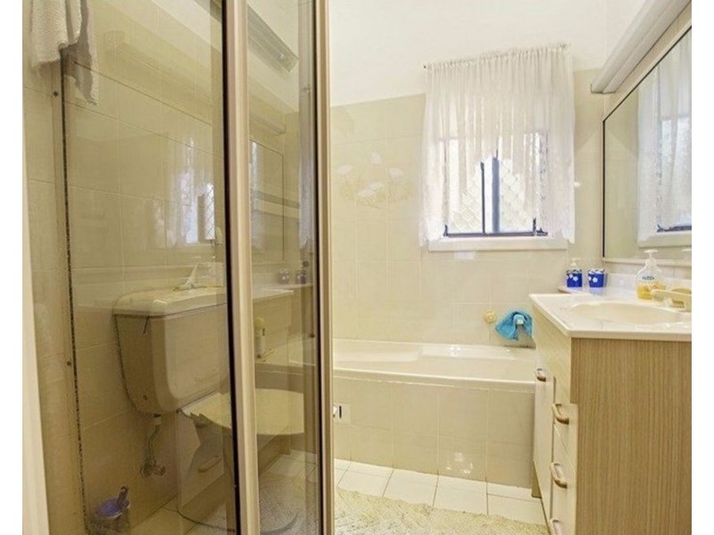 15 Allenby Street, Canley Heights NSW 2166