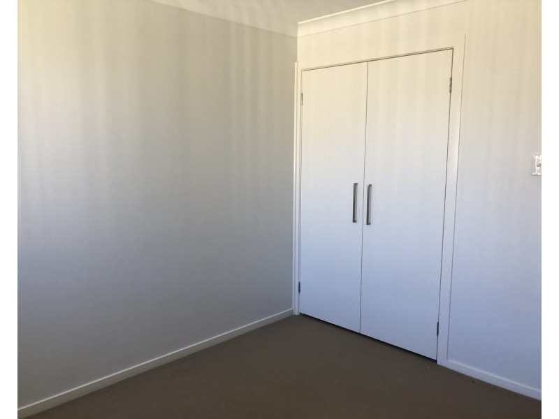 2 Myddleton Avenue, Fairfield NSW 2165