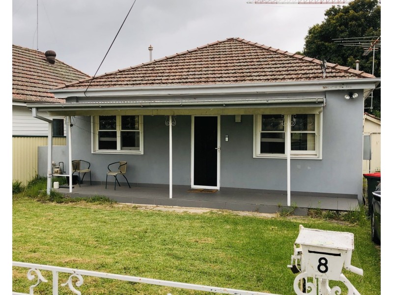 8 Thomas Street, Fairfield NSW 2165