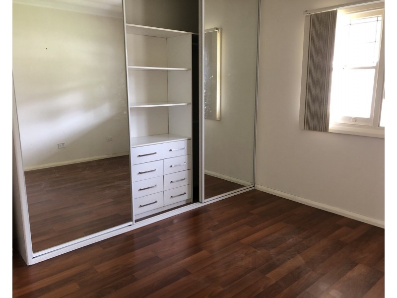 8 Thomas Street, Fairfield NSW 2165