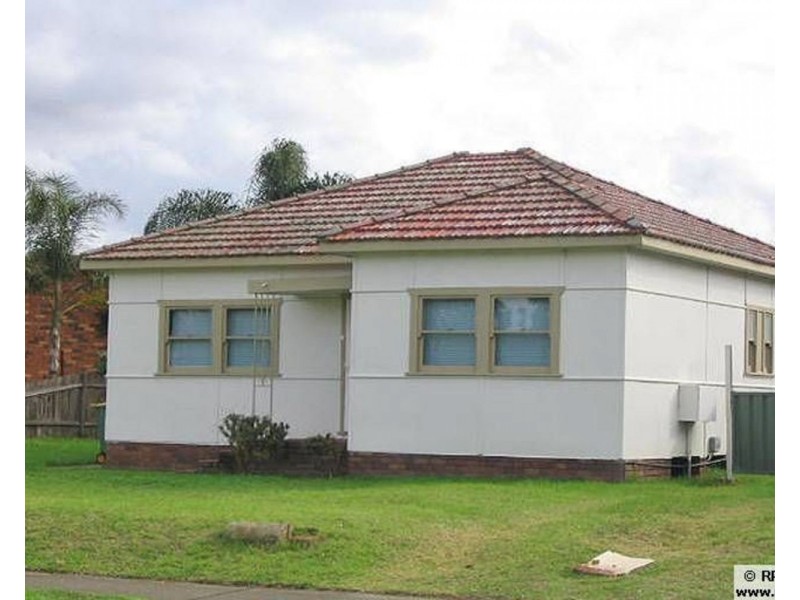 30 Burns Road, Wakeley NSW 2176