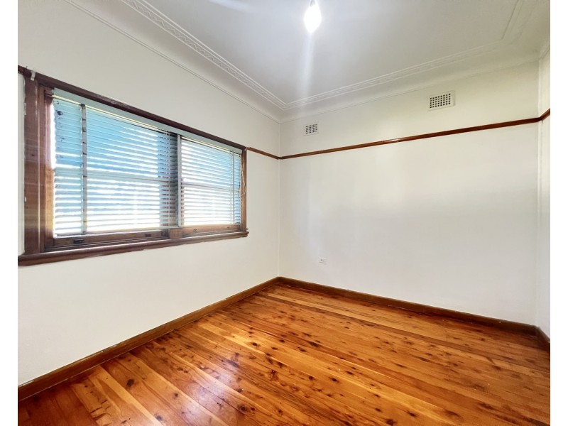 30 Burns Road, Wakeley NSW 2176