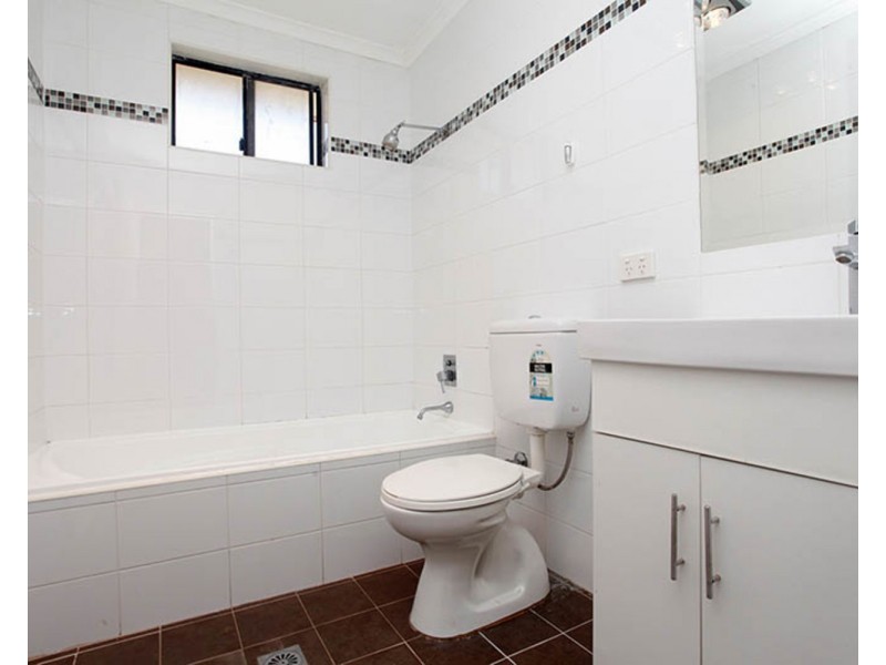 28 Hemingway Crescent, Fairfield NSW 2165