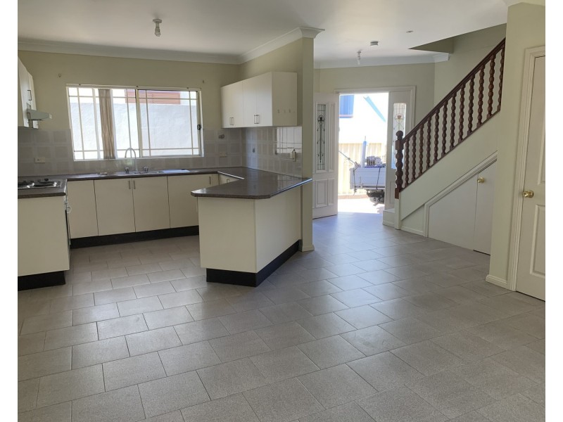 2/43 Nelson Street, Fairfield NSW 2165