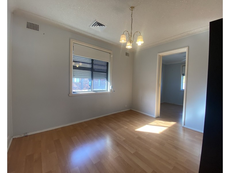 86 Rawson Road, Fairfield West NSW 2165