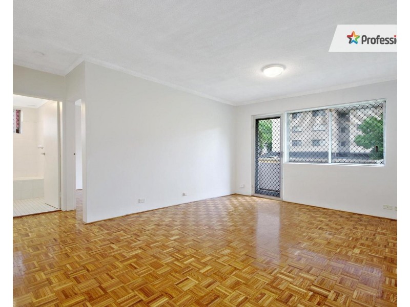 6/192 Sandal Crescent, Carramar NSW 2163