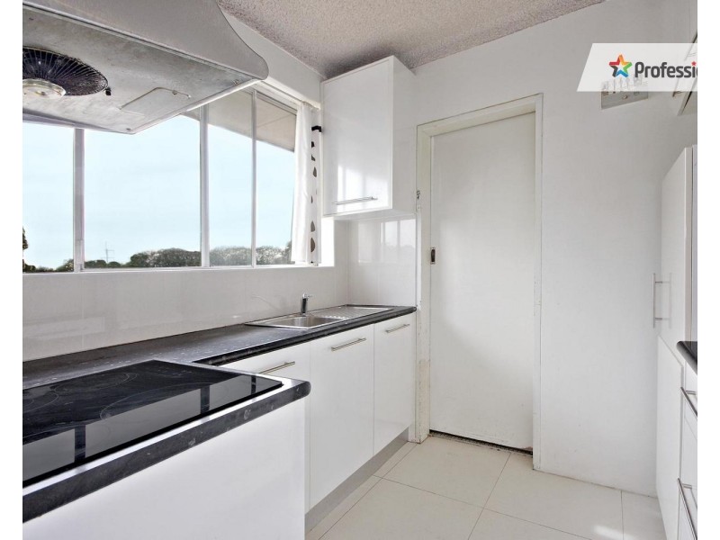 11/33 Carramar Avenue, Carramar NSW 2163