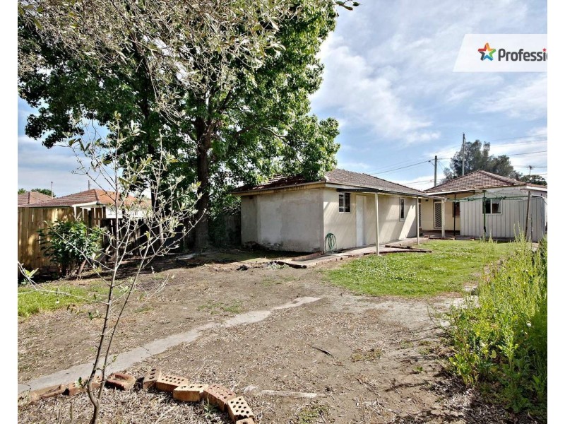 432 The Horsley Drive, Fairfield NSW 2165