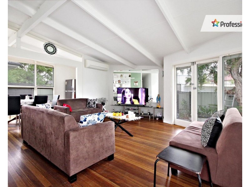 8 Wray Street, Fairfield Heights NSW 2165