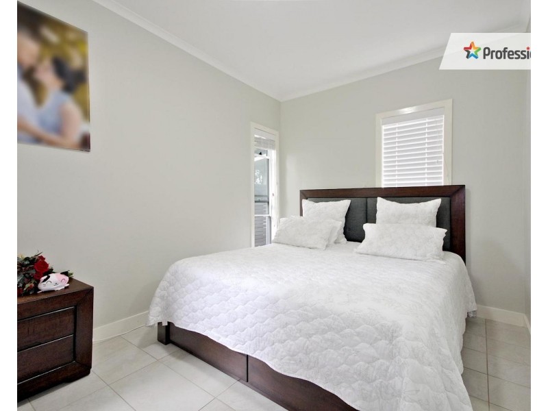 8 Wray Street, Fairfield Heights NSW 2165