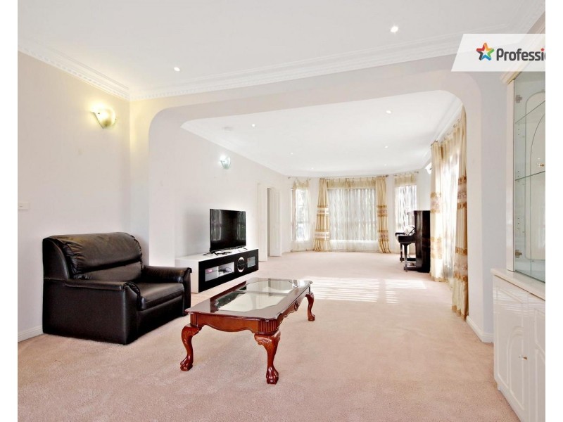 5 Linda Street, Fairfield Heights NSW 2165