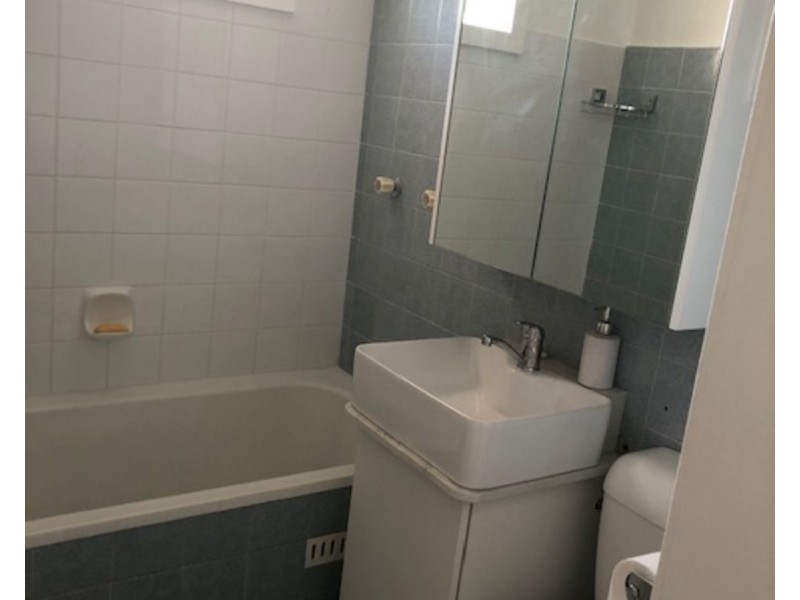 4/17 Lawson Street, Fairfield NSW 2165