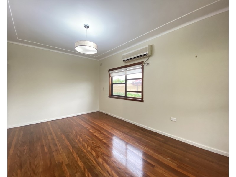 32 Garran Street, Fairfield West NSW 2165