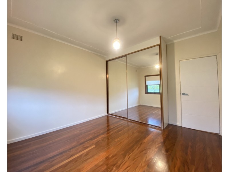 32 Garran Street, Fairfield West NSW 2165