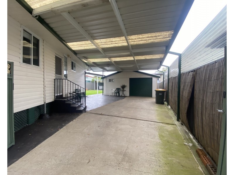 83 Chifley Street, Smithfield NSW 2164