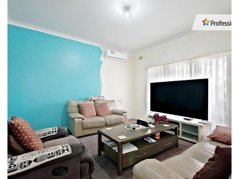 82 Neville Street, Smithfield NSW 2164