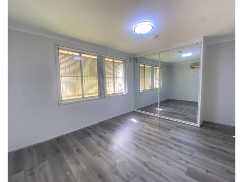 3 Guthega Place, Bossley Park NSW 2176