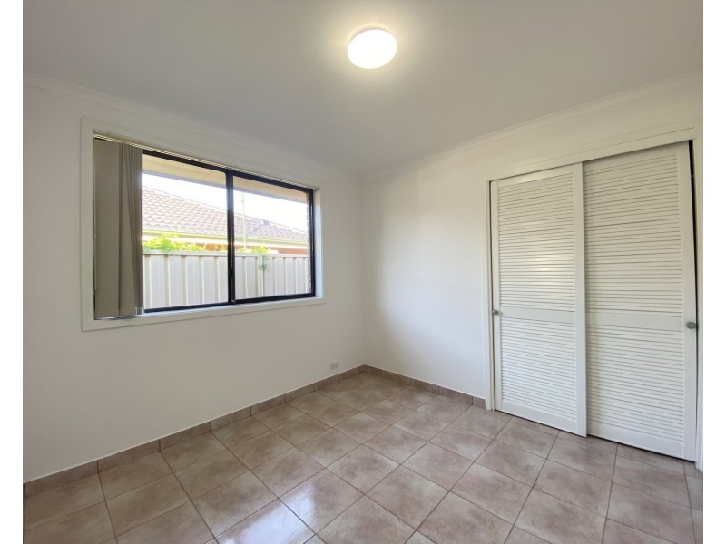 44 Dalpra Crescent, Bossley Park NSW 2176