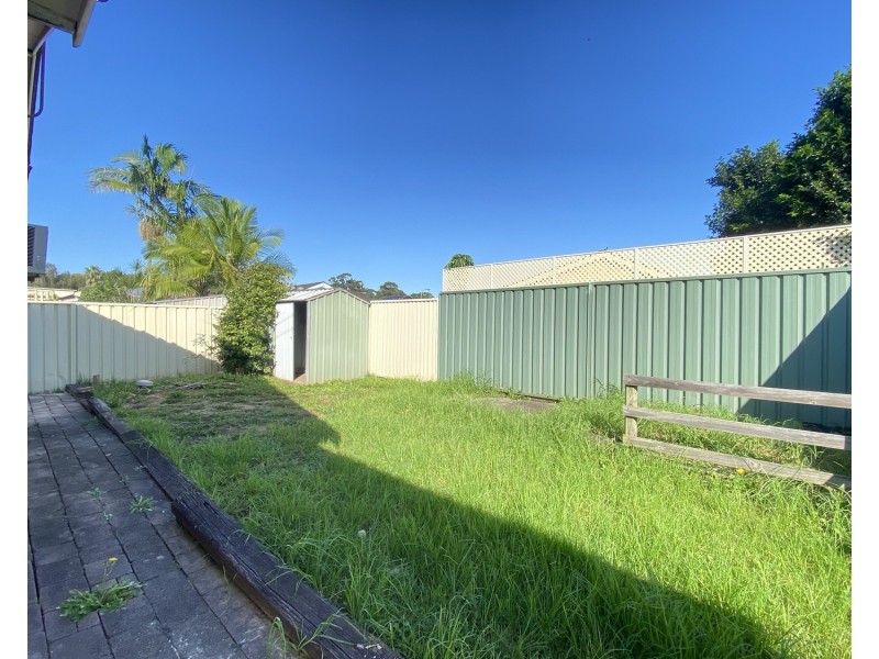 44 Dalpra Crescent, Bossley Park NSW 2176