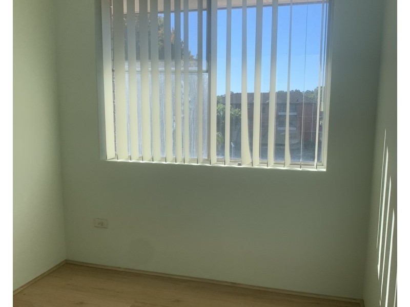 11/33 Carramar Avenue, Carramar NSW 2163