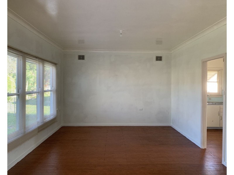 11 Cutler Avenue, St Marys NSW 2760